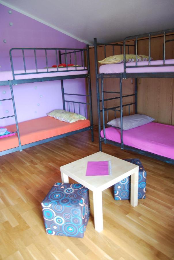 Hostel Ociski Raj Kozina Rom bilde