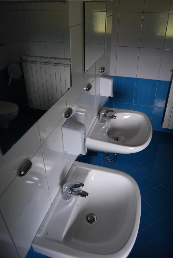 Hostel Ociski Raj Kozina Rom bilde